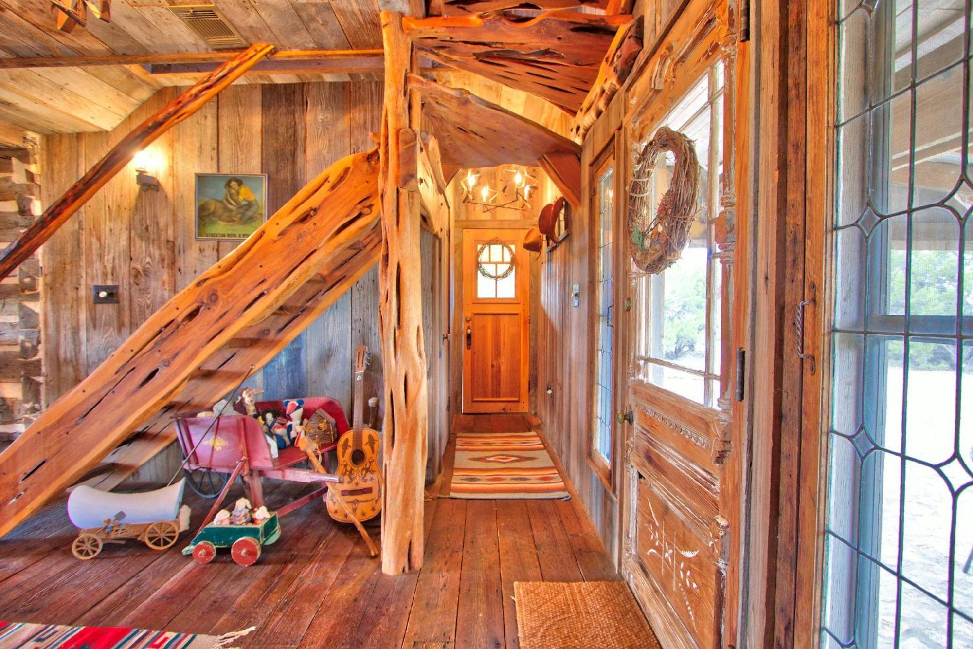 Log Cabin At Old Glory Ranch Wimberley Eksteriør bilde
