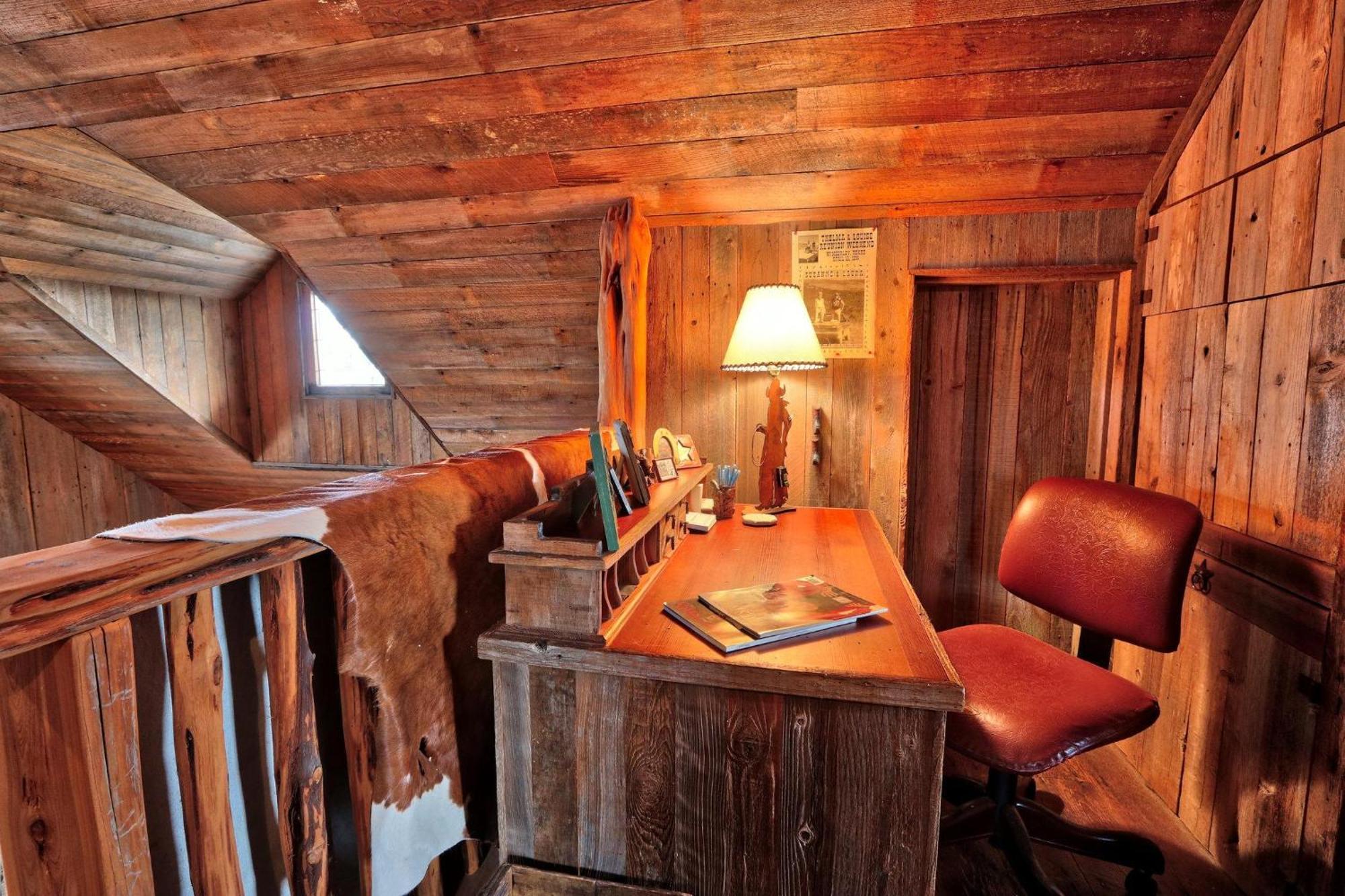 Log Cabin At Old Glory Ranch Wimberley Eksteriør bilde