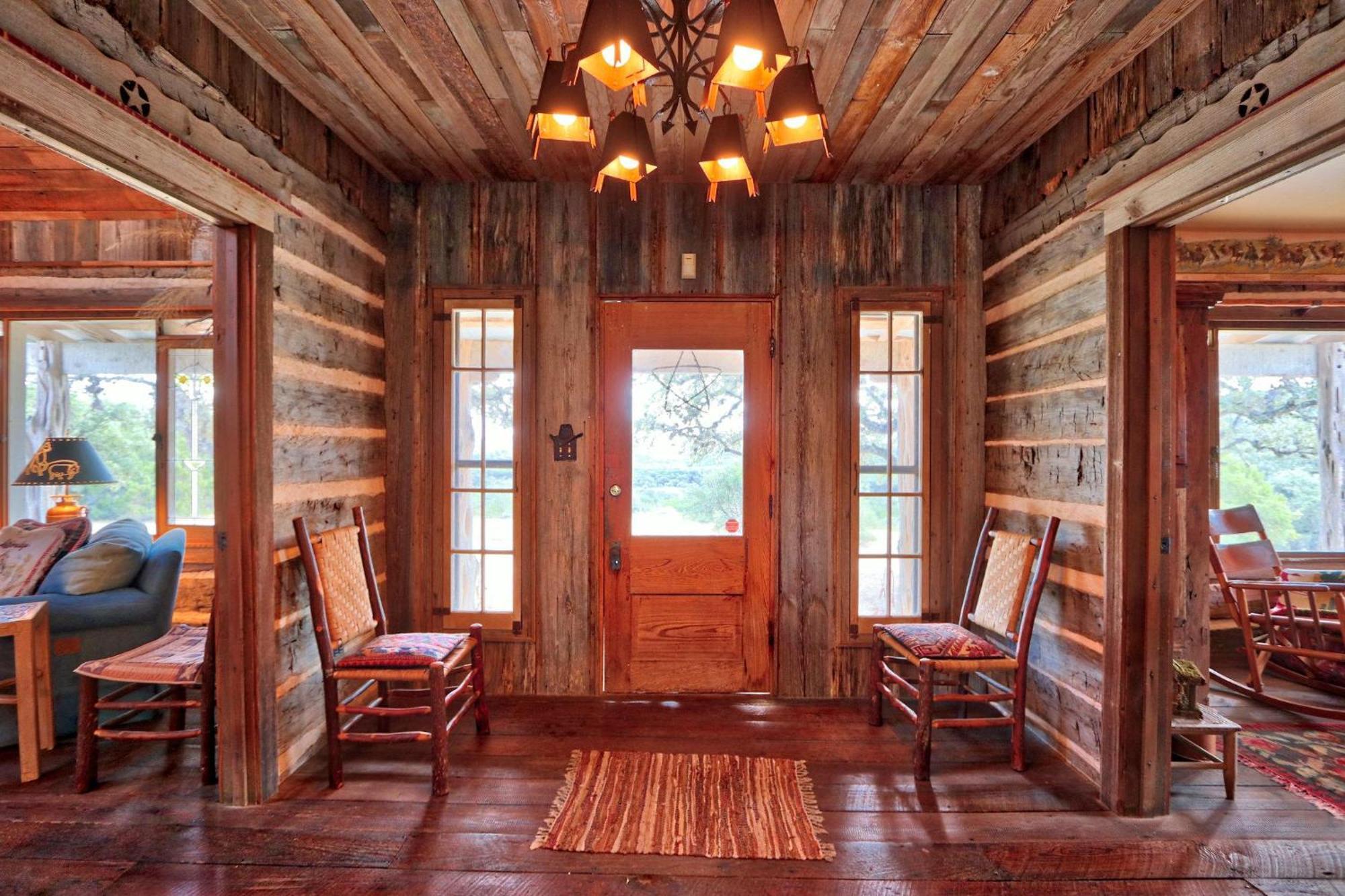 Log Cabin At Old Glory Ranch Wimberley Eksteriør bilde