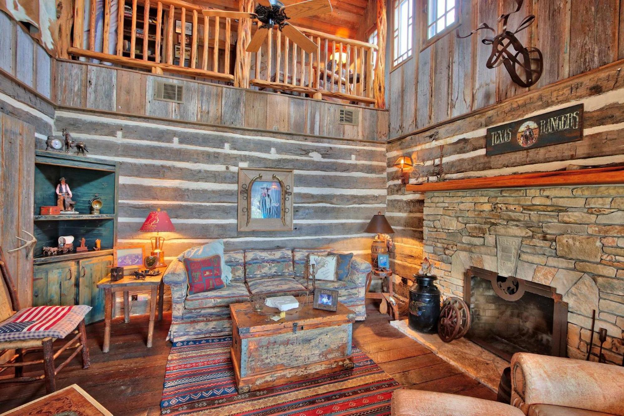 Log Cabin At Old Glory Ranch Wimberley Eksteriør bilde